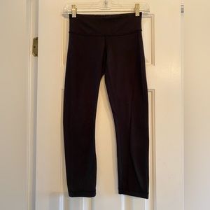 Lululemon cropped leggings Sz 2
